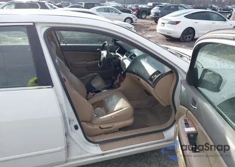 2004 Honda Accord 2.4 Ex z USA, uszkodzony, nr VIN JHMCM56834C035839